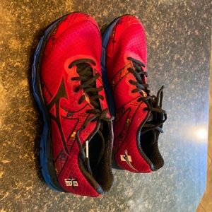 Mizuno Wave Inspire. Men’s 8.5 Running shoe